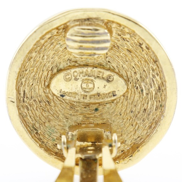 CHANEL Vintage Gold Coco Mark Earrings - Picture 6 of 7